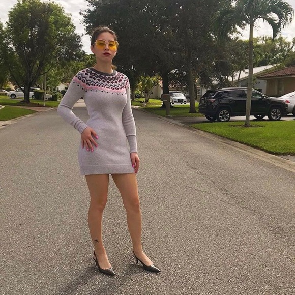 Hollister Dresses & Skirts - Knit hollister sweater dress